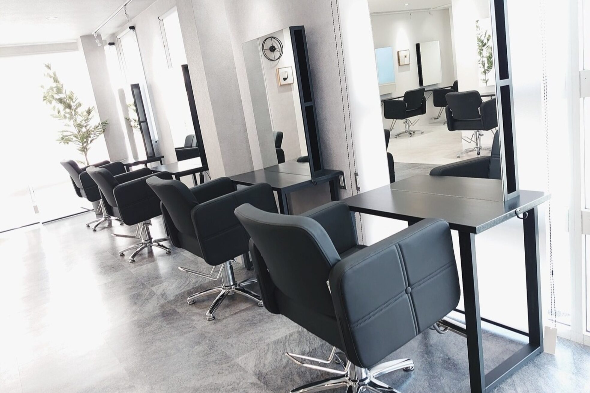 アグ ヘアー ウーヌス 名張店(Agu hair unus)1