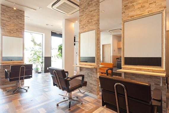 アグ ヘアー フォース 浜松佐鳴台店(Agu hair force)