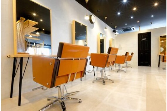 アグ ヘアー レシェル 北花田店(Agu hair reciel)