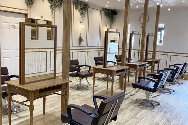 アグ ヘアー ムカ 小松島ハローズ大林前店(Agu hair Muka)1