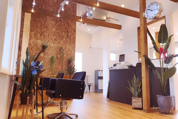 アグ ヘアー プラス 宮前店(Agu hair Plus)