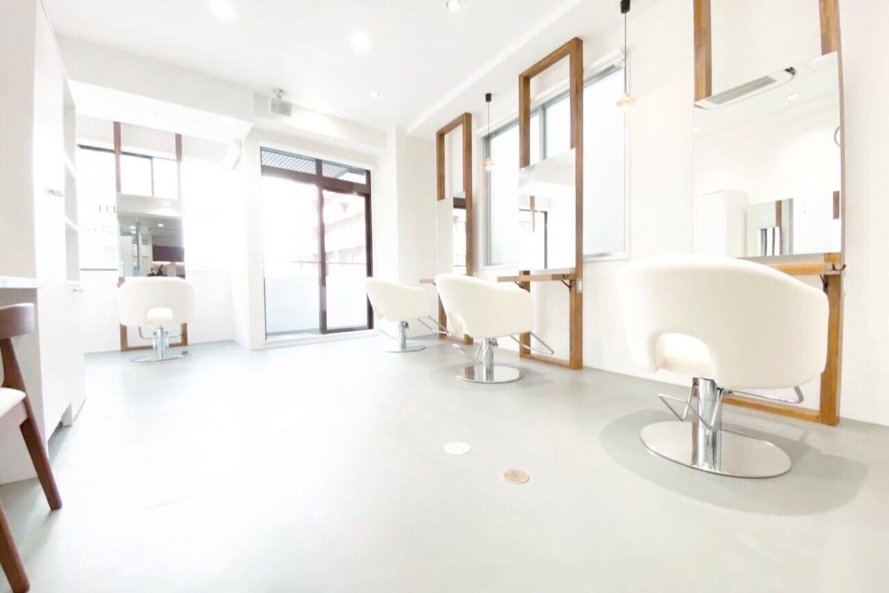 アグ ヘアー ヘルム 市川駅前店(Agu hair helm)1