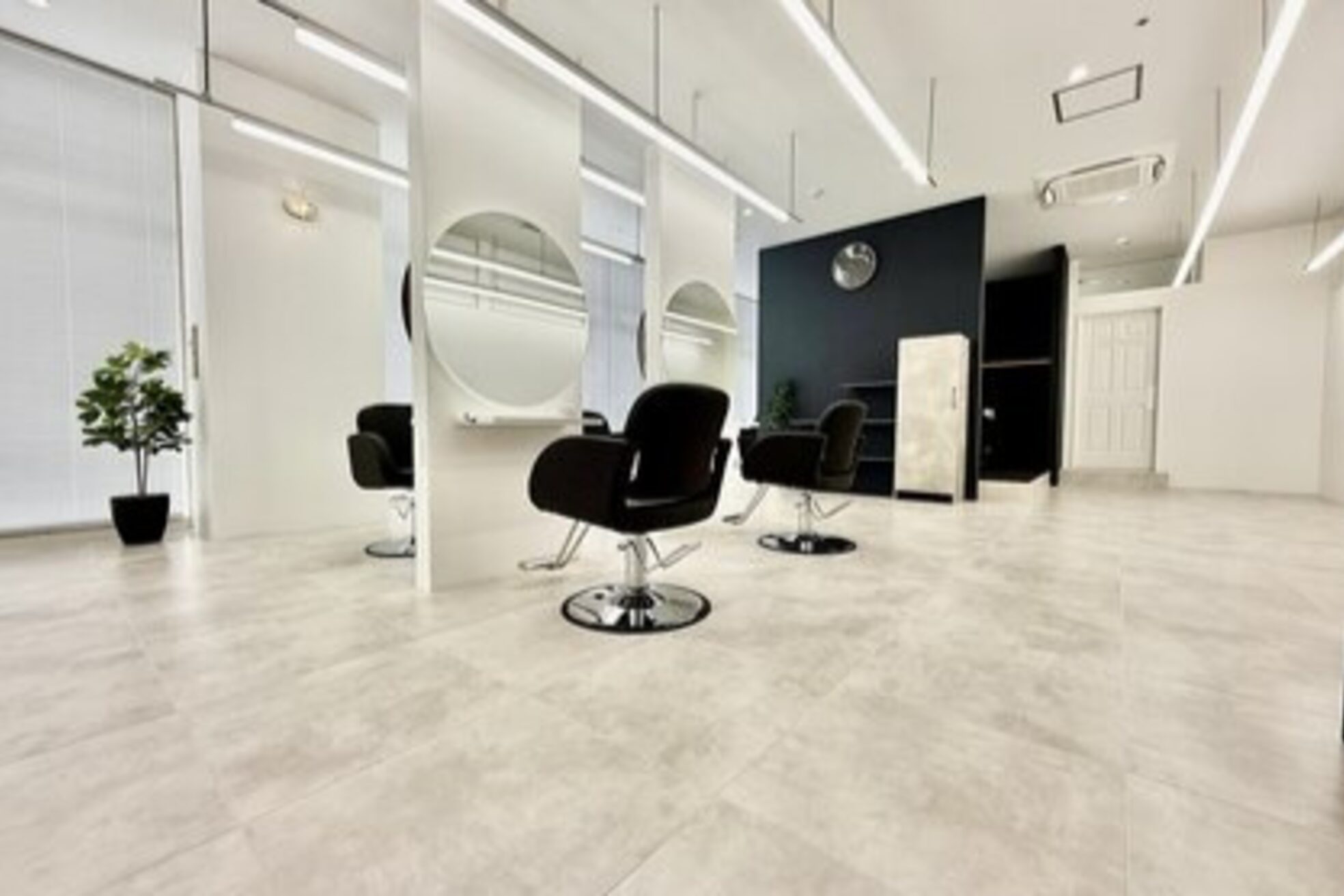 アグ ヘアー スティル 小樽稲穂店(Agu hair still)1