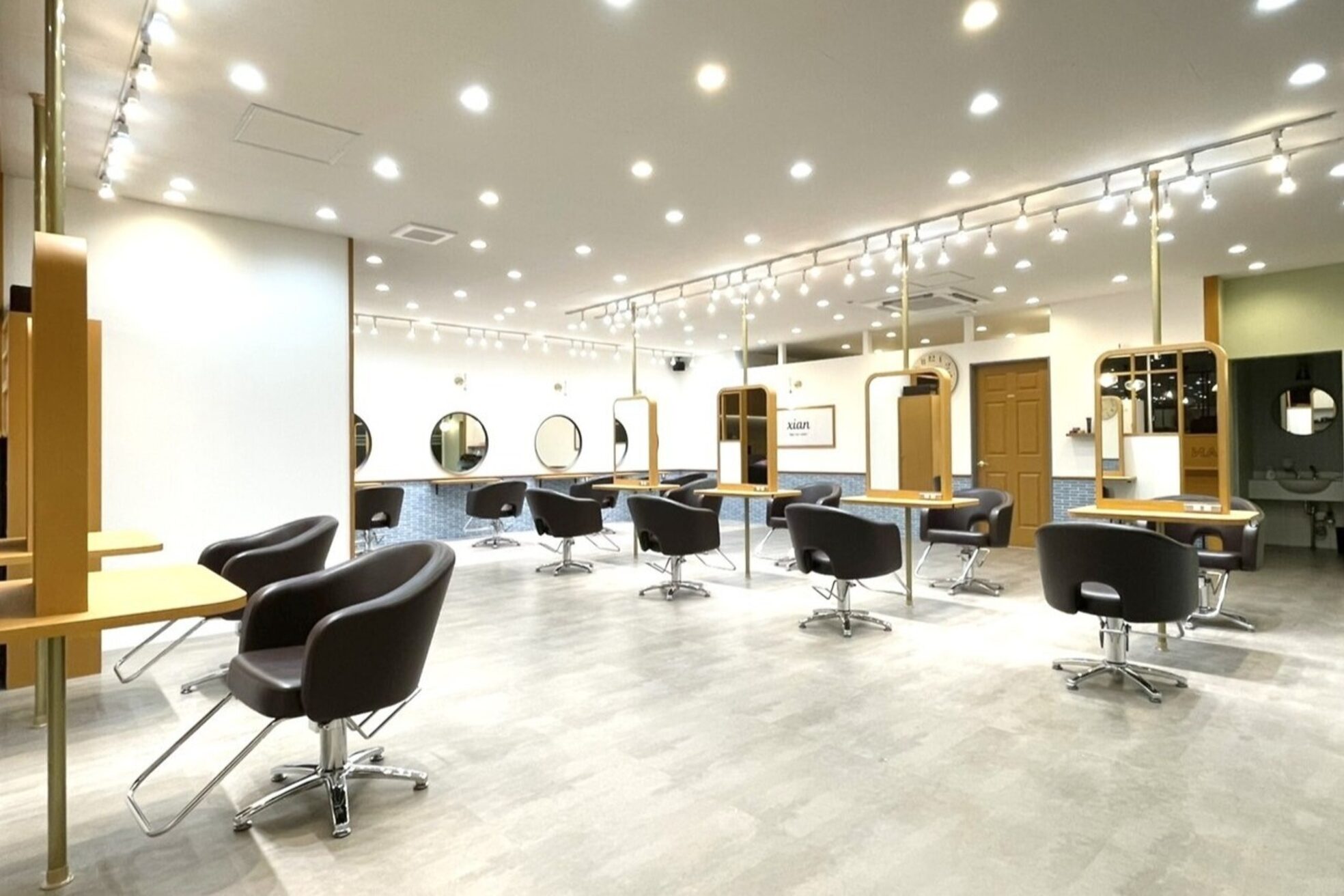 アグ ヘアー シアン 寒河江店(Agu hair xian)1