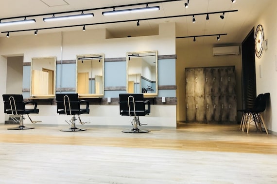 アグ ヘアー アイビー 函館石川店(Agu hair ivy)