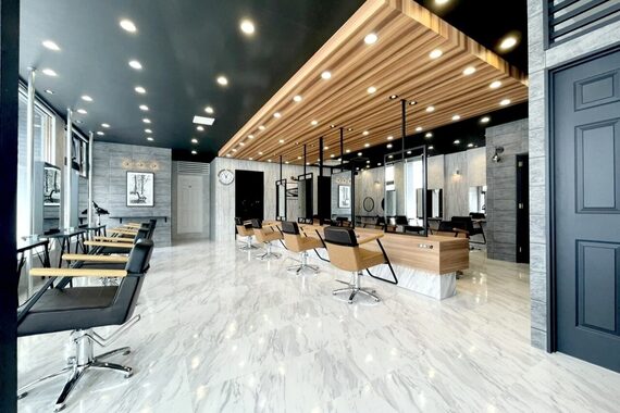 アグ ヘアー ウェイン 山形若宮店(Agu hair wain)