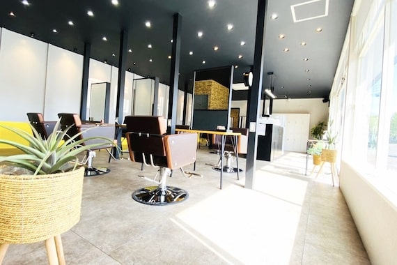 アグ ヘアー スミス 函館亀田店(Agu hair smith)