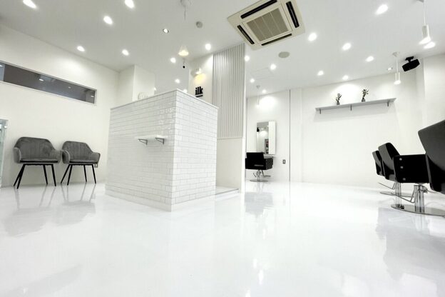 アグ ヘアー イルク 網走TSUTAYA店(Agu hair ilk)1