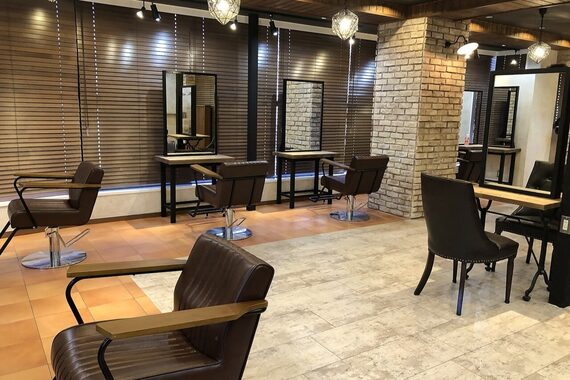 アグ ヘアー ベイ 松山店(Agu hair bey)