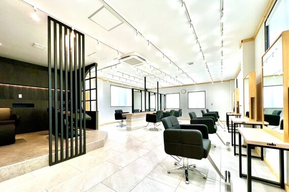 アグ ヘアー ポワ 丹波篠山店(Agu hair pois)