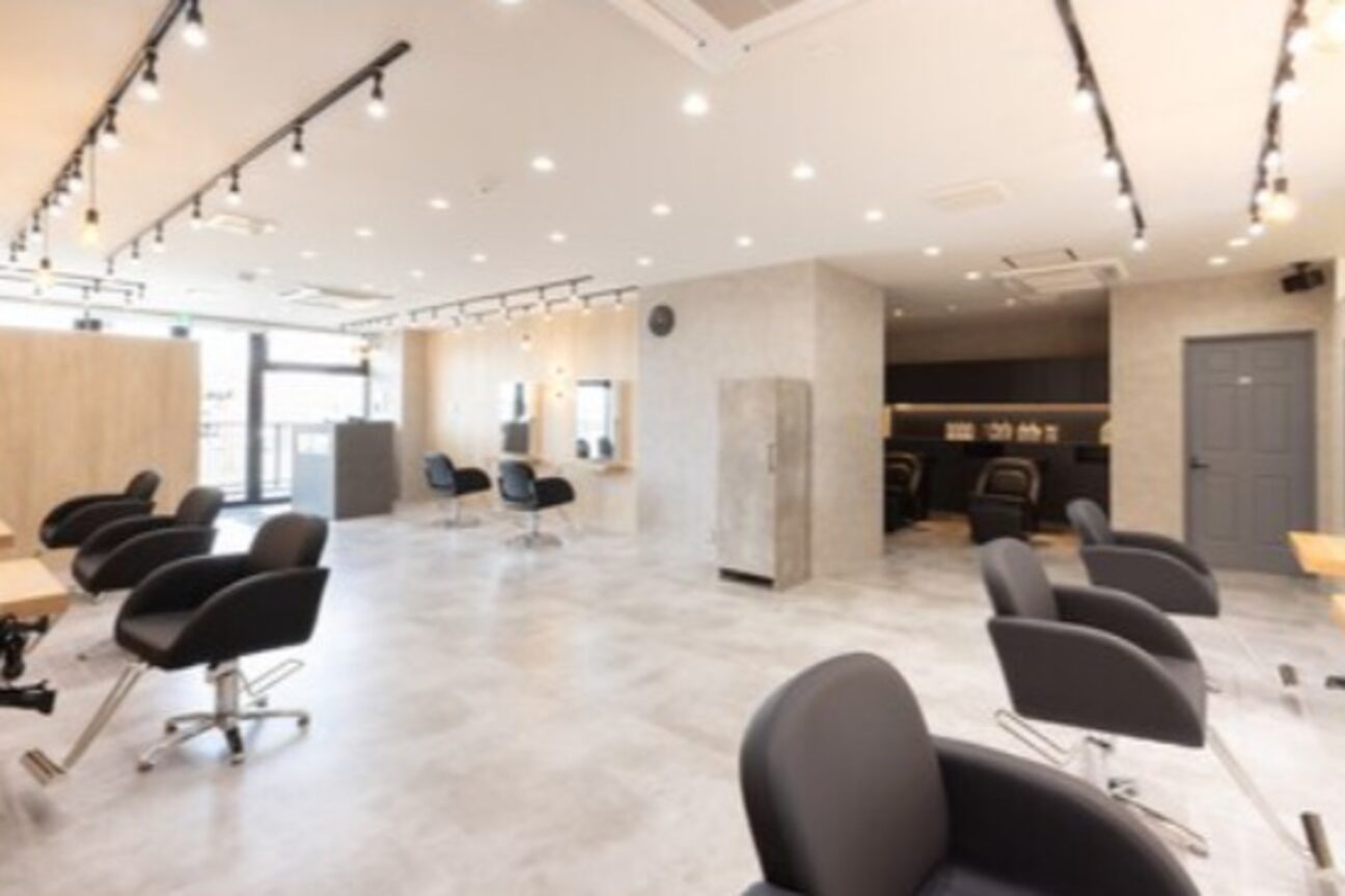 アグ ヘアー イット 九大学研都市店(Agu hair itt)2