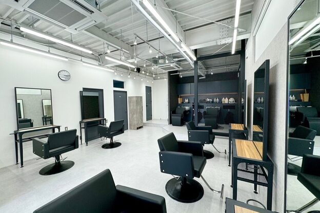 ファースト 甲府店(First)1