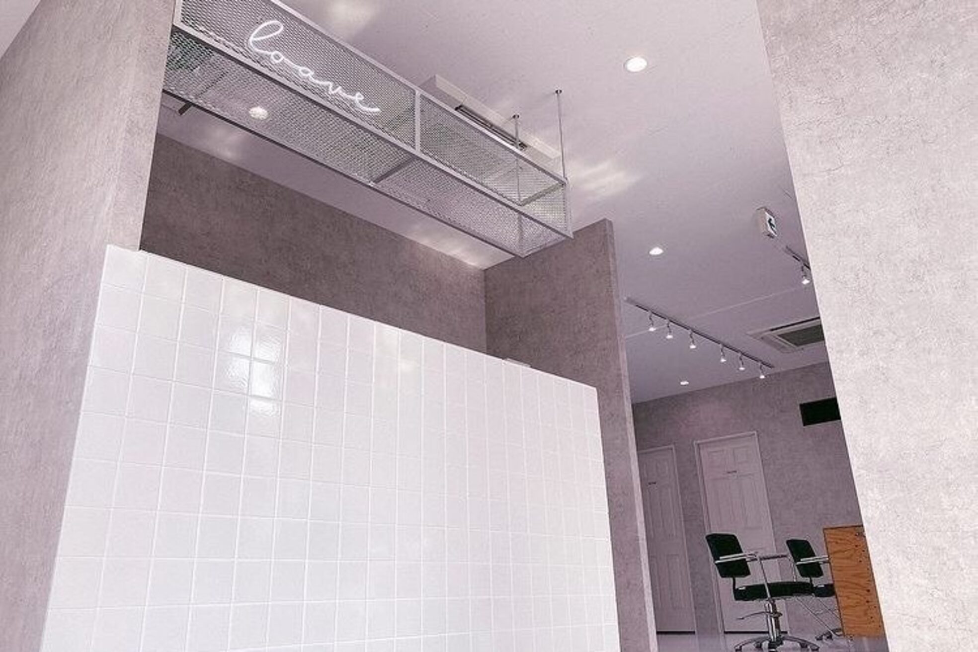 アグ ヘアー ローブ 石和店(Agu hair loave)1