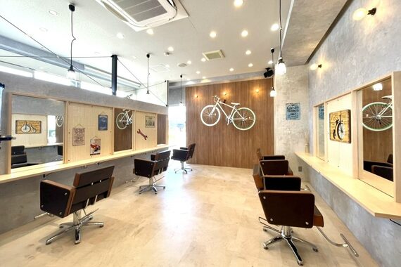 アグ ヘアー フィーツ 相馬店(Agu hair fiets)