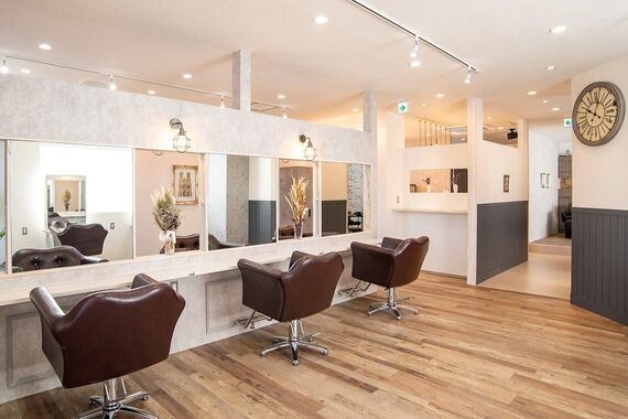 アグ ヘアー トパーズ いわき植田店(Agu hair topaz)