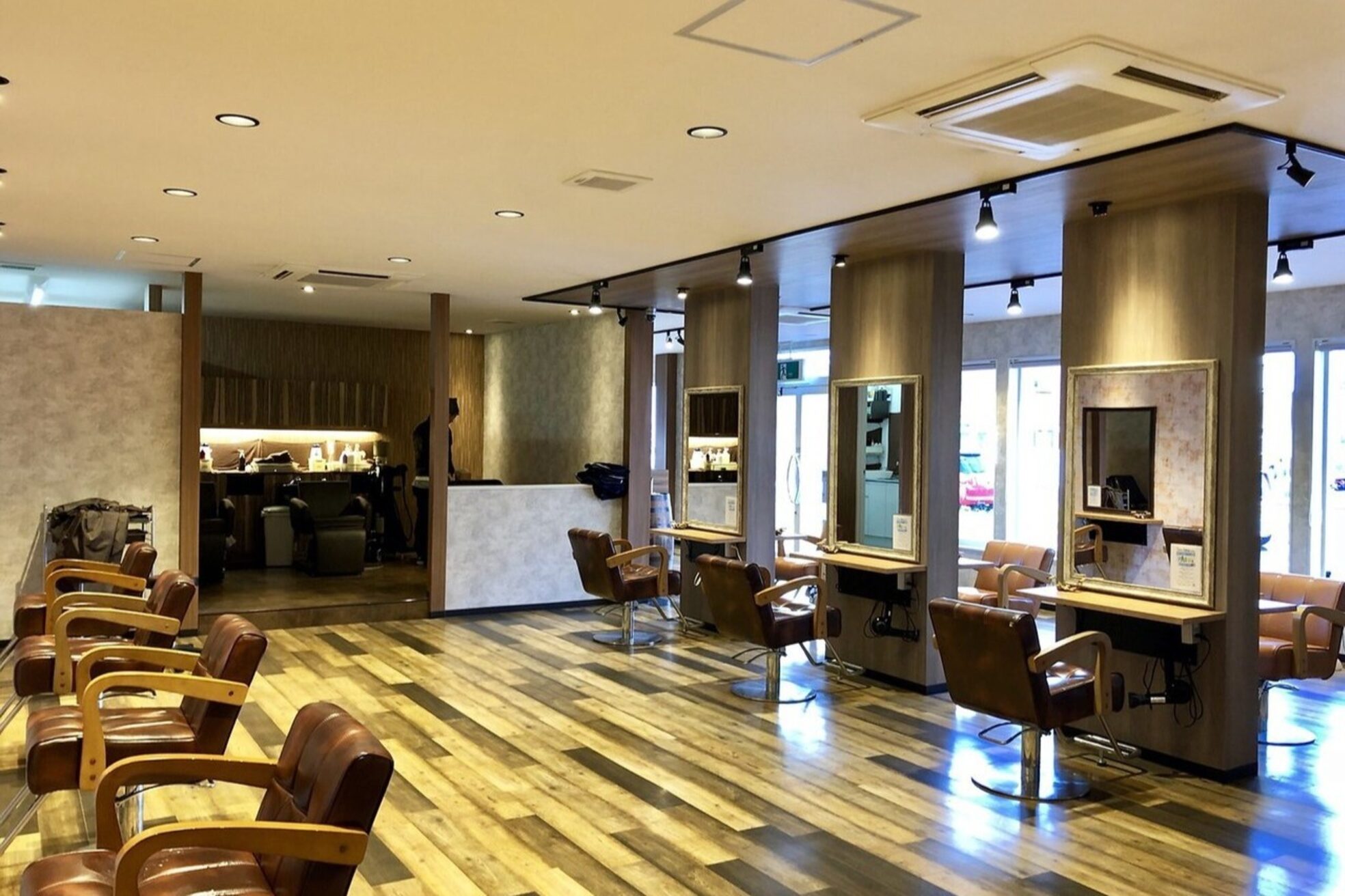 アグ ヘアー ベイル 弘前城東店(Agu hair veil)1