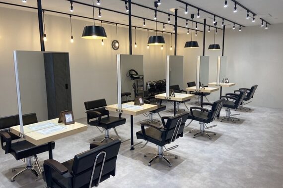 アグ ヘアー トーチ おいらせ町店(Agu hair torch)
