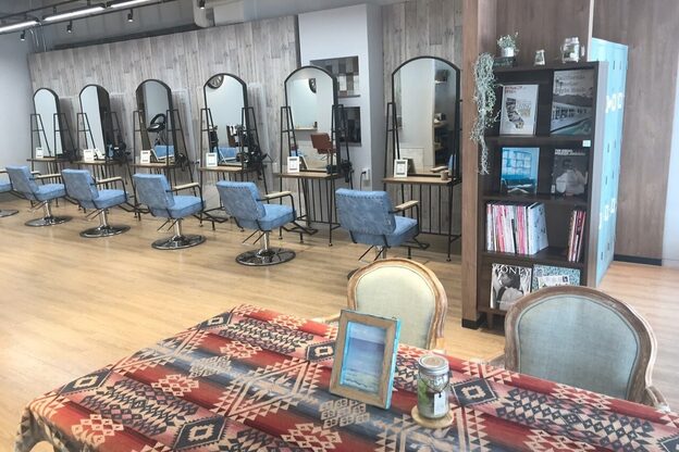 アグ ヘアー トーラス 八戸廿六日町店(Agu hair torus)1