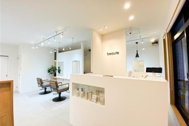 アグ ヘアー ボーテ 大在店(Agu hair beaute)2