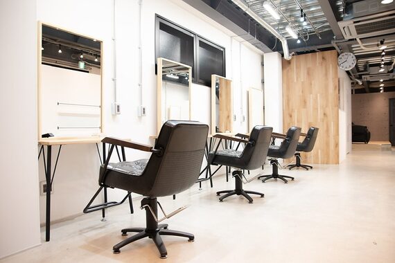 アグ ヘアー ノウェム 大分明野店(Agu hair novem)