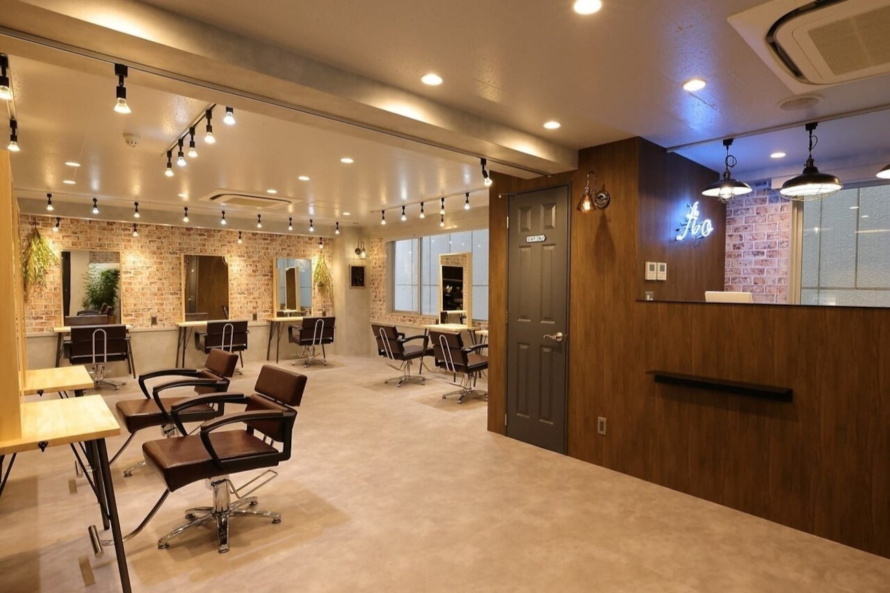 Agu. hair（株式会社　Ｒｏｚｉｎａ）画像1