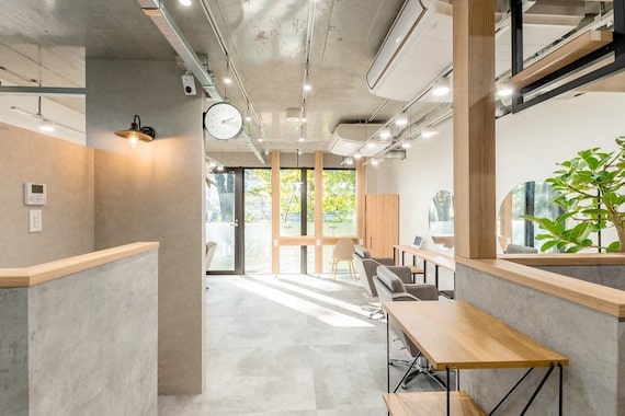 アグ ヘアー テノエ 大宮氷川参道店(Agu hair TENOE)