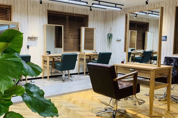 アグ ヘアー ジャーニー 紫波店(Agu hair journey)