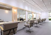 アグ ヘアー ヴィラージュ 野里店(Agu hair village)