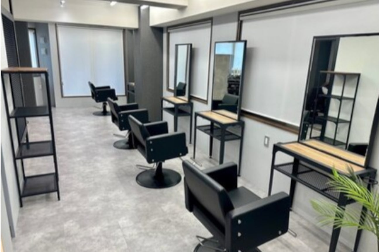 Men's hair salon FIRST(株式会社 floria)画像1