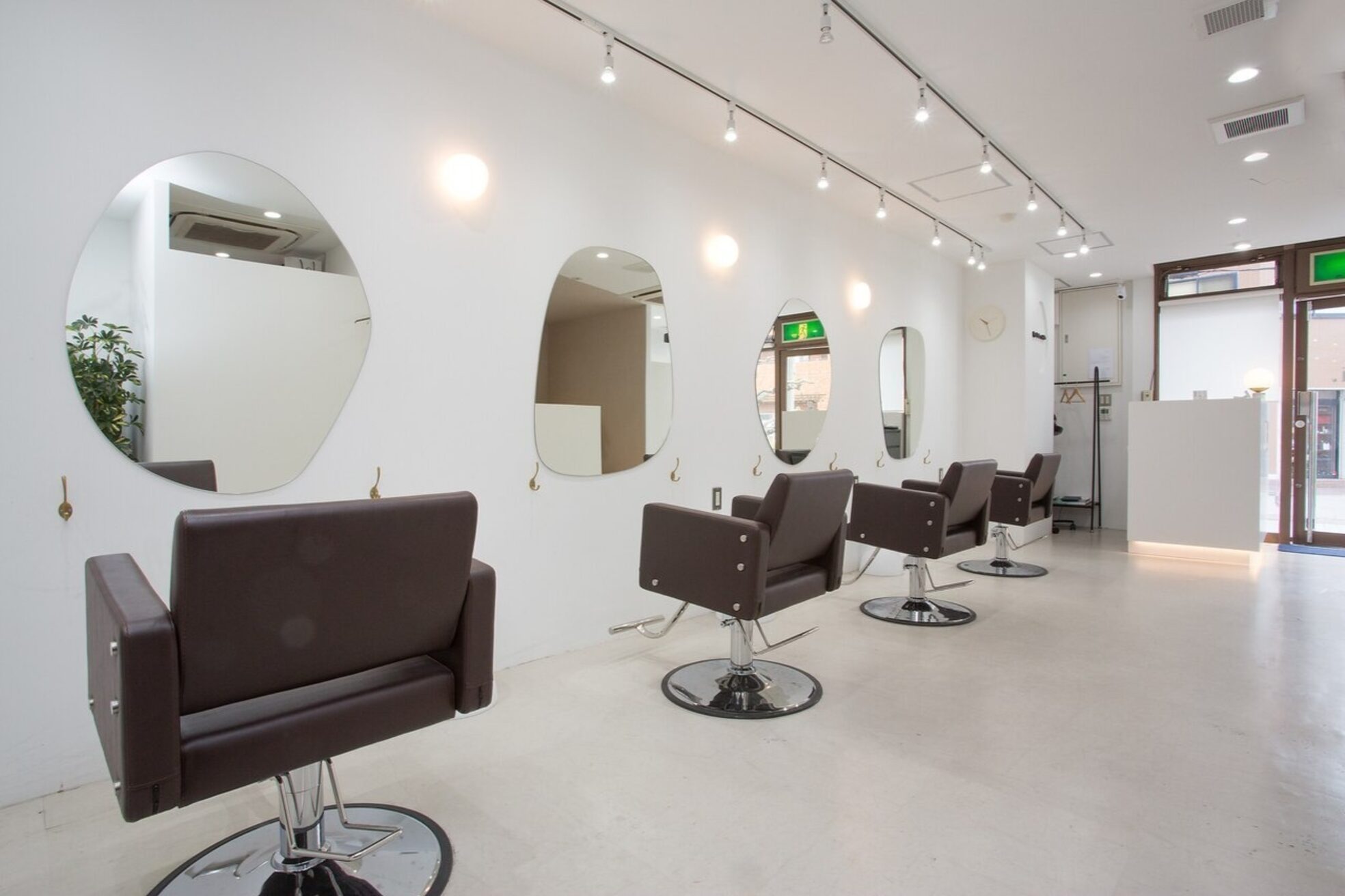 アグ ヘアー カドル 大曽根店(Agu hair cuddle)1