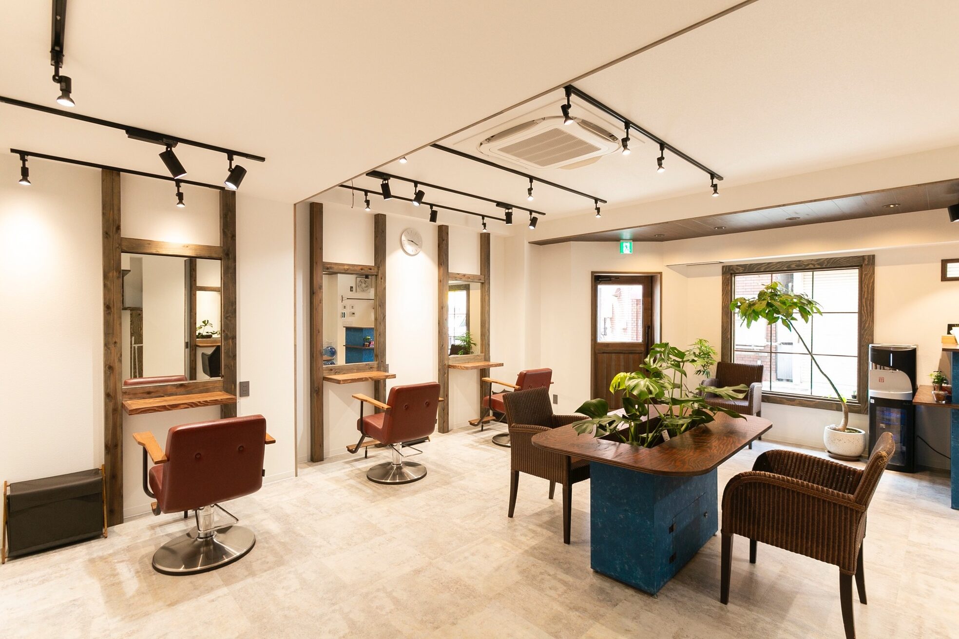 アースペース ウェスト(ARSPASE WEST)2