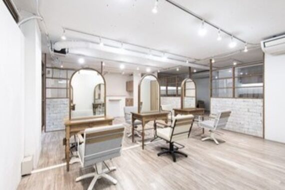 ナチュラル 南越谷店(Natural)