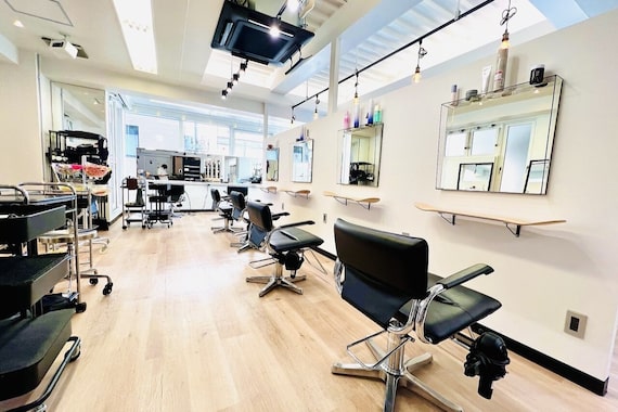 ウェイビーエフティフィフス 横浜西口(WAVEY ft.fifth)