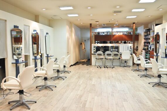 エムアンドピース 志村坂上店(M&Ps)