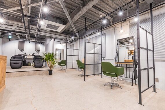 ガイ ラタン ウエスト(GUY lattan west)