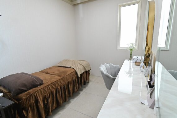 グランデアイラッシュ(grande eyelash)