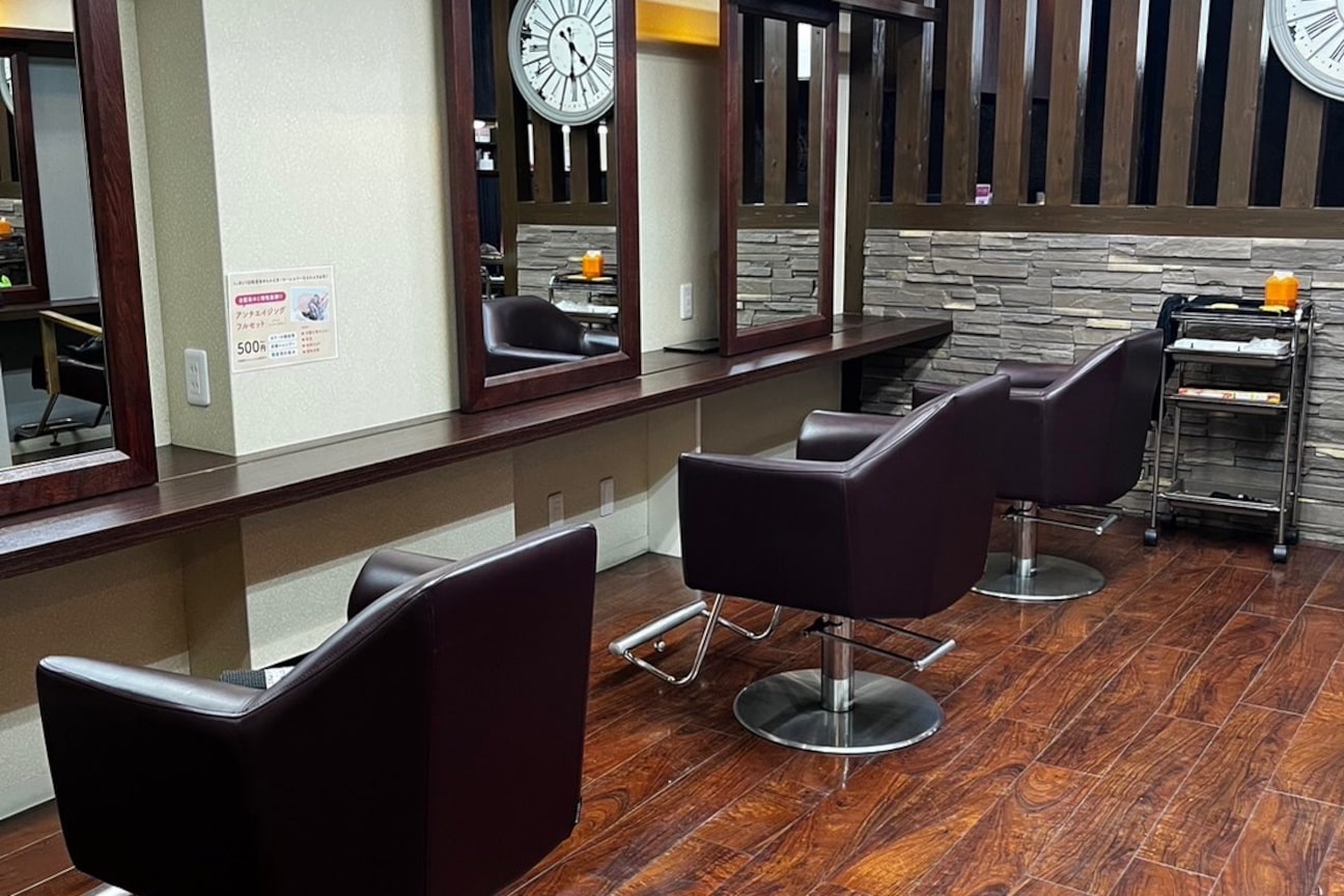 カラープラス山科店(株式会社 Y’SK.DOB)画像1