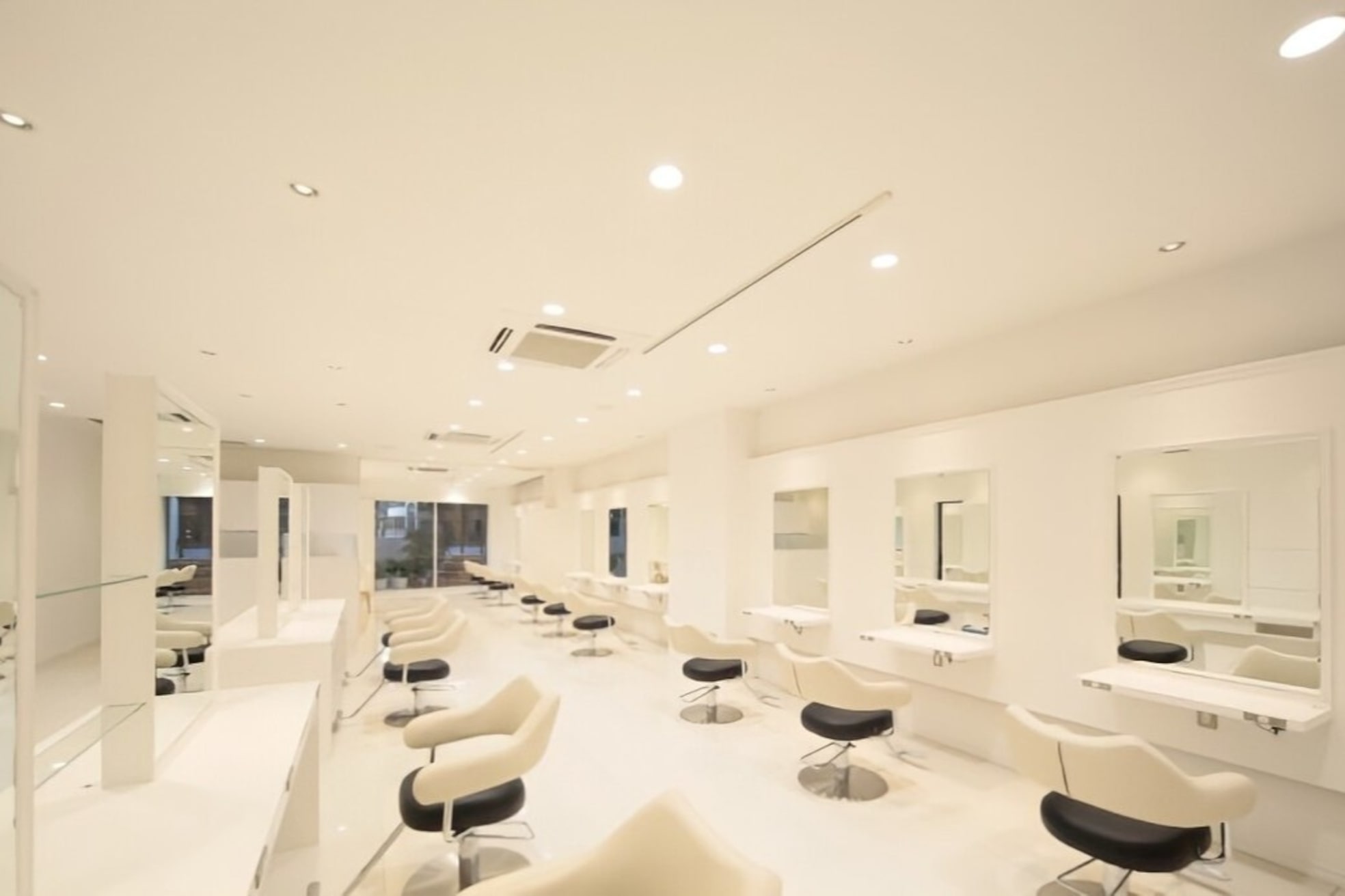 アッシュ 武蔵小金井店(Ash)1