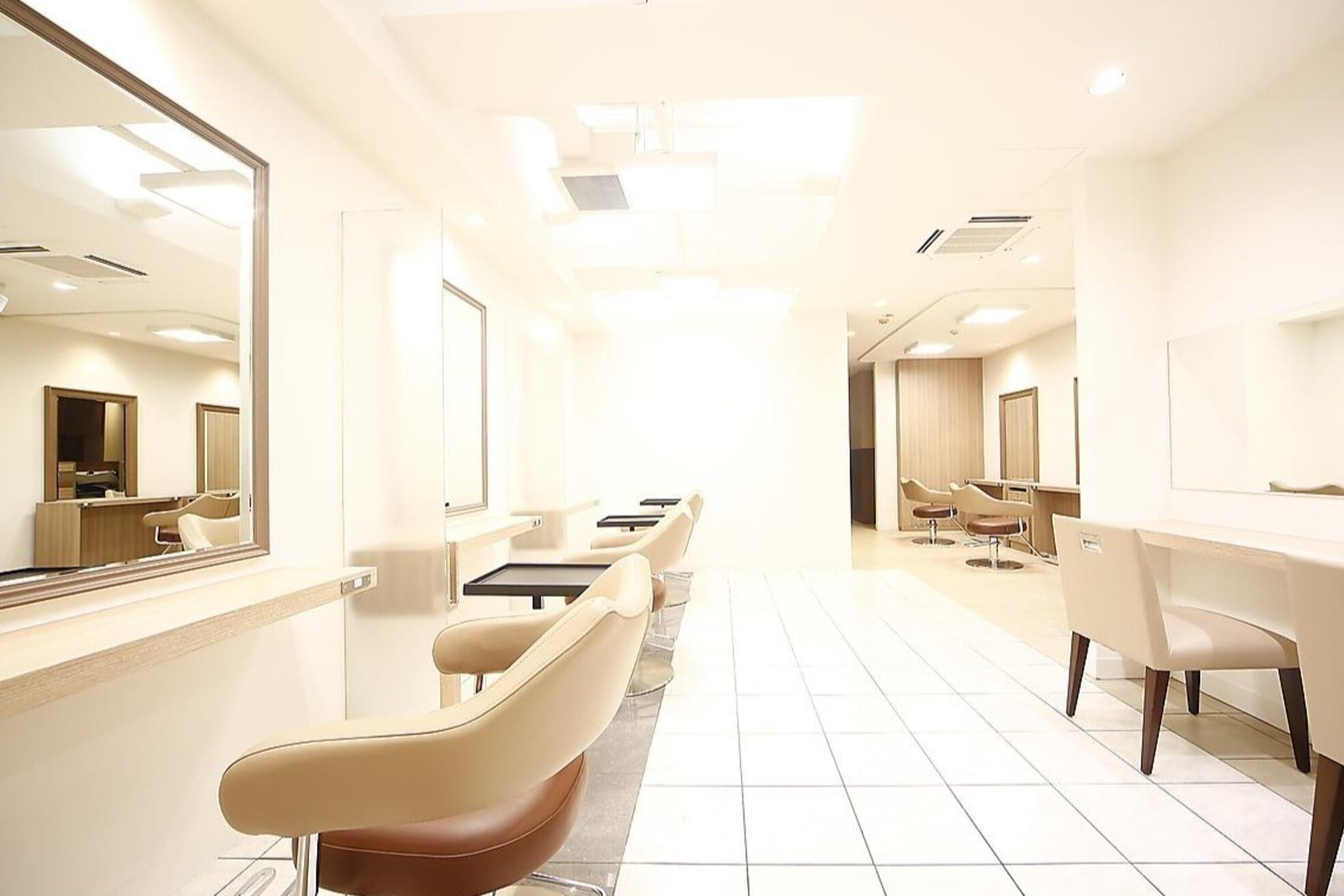 アッシュ 国立店(Ash)1