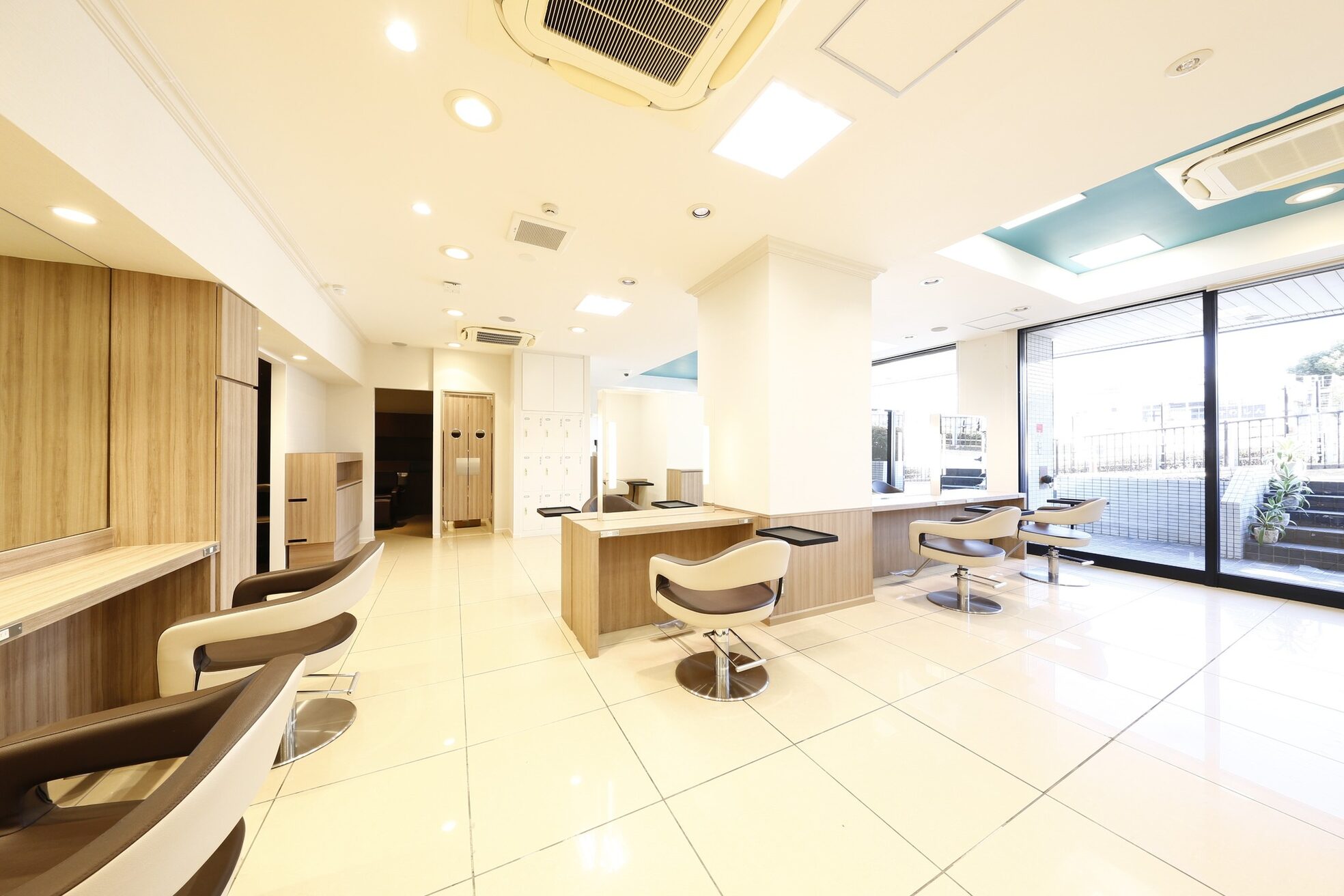 アッシュ 鷺沼店(Ash)1