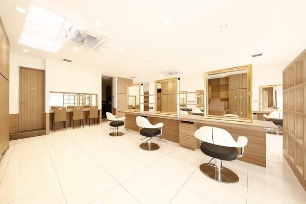 アッシュ 鶴見店(Ash)2