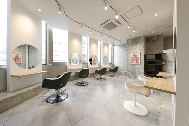 アッシュ 浦安店(Ash)1