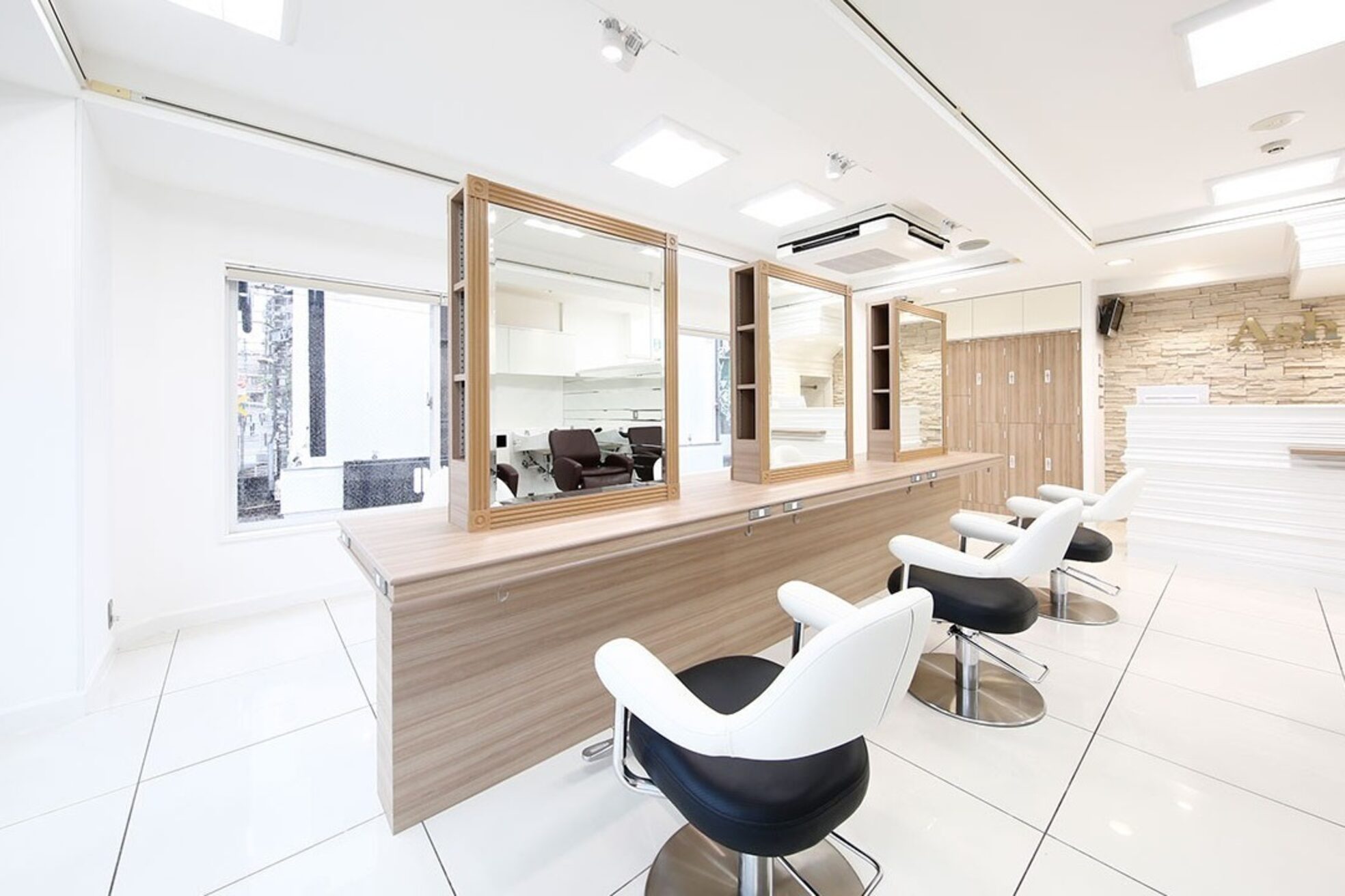 アッシュ 鶴ヶ峰1号店(Ash)3