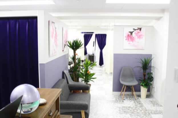 サクラブロウ 大阪駅前第2ビル店(Sakura-blow)10