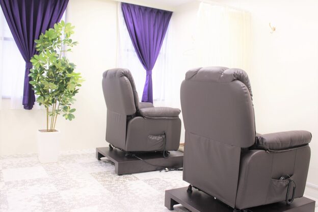 サクラブロウ 大阪駅前第2ビル店(Sakura-blow)3