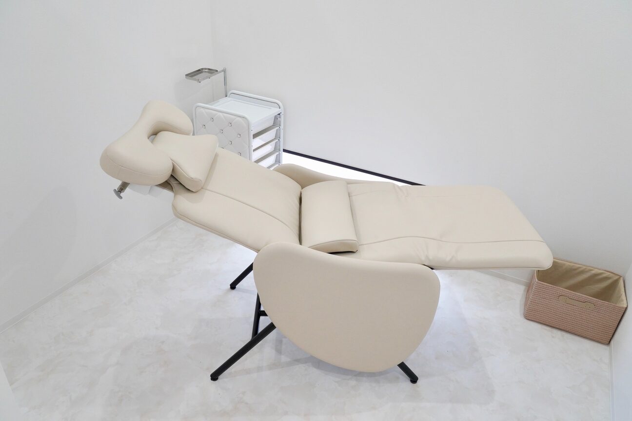 AULA小矢部店（有限会社　ＬＥＧＥＮＤ　ＯＦ　Ｋ）画像1