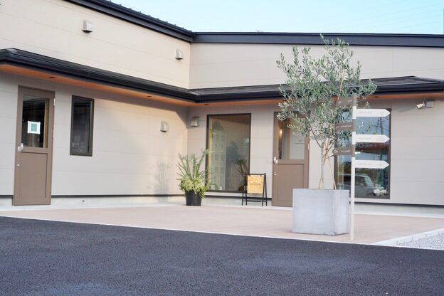 シンプルアンド(simple&)1