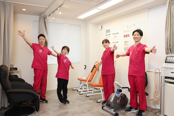 まはろ接骨院 中川八田院