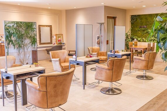 リトル アイズミ バイ ヴィーヴル(little aizumi by BIVRE)