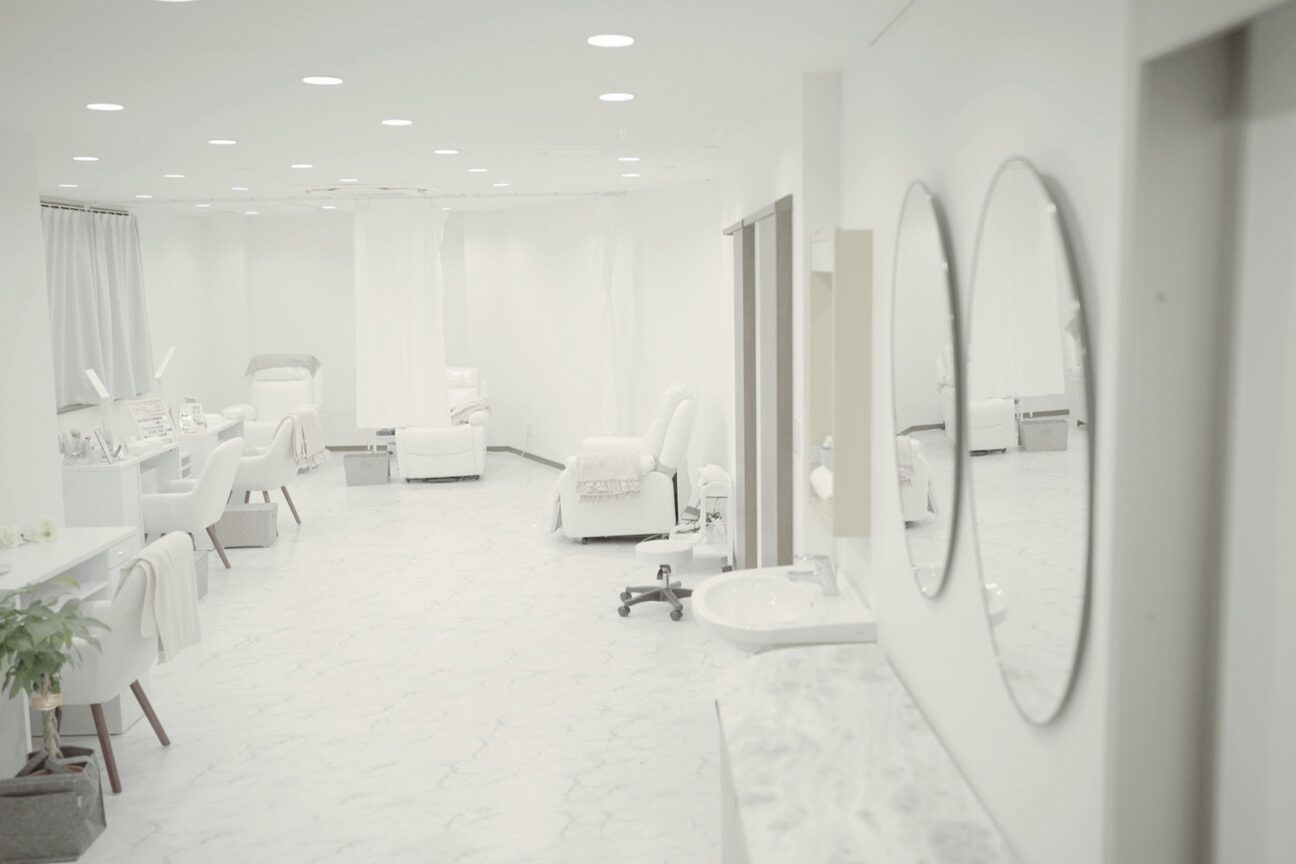 Lily 船橋　byCrystal（株式会社　Ｃｒｙｓｔａｌ）画像1